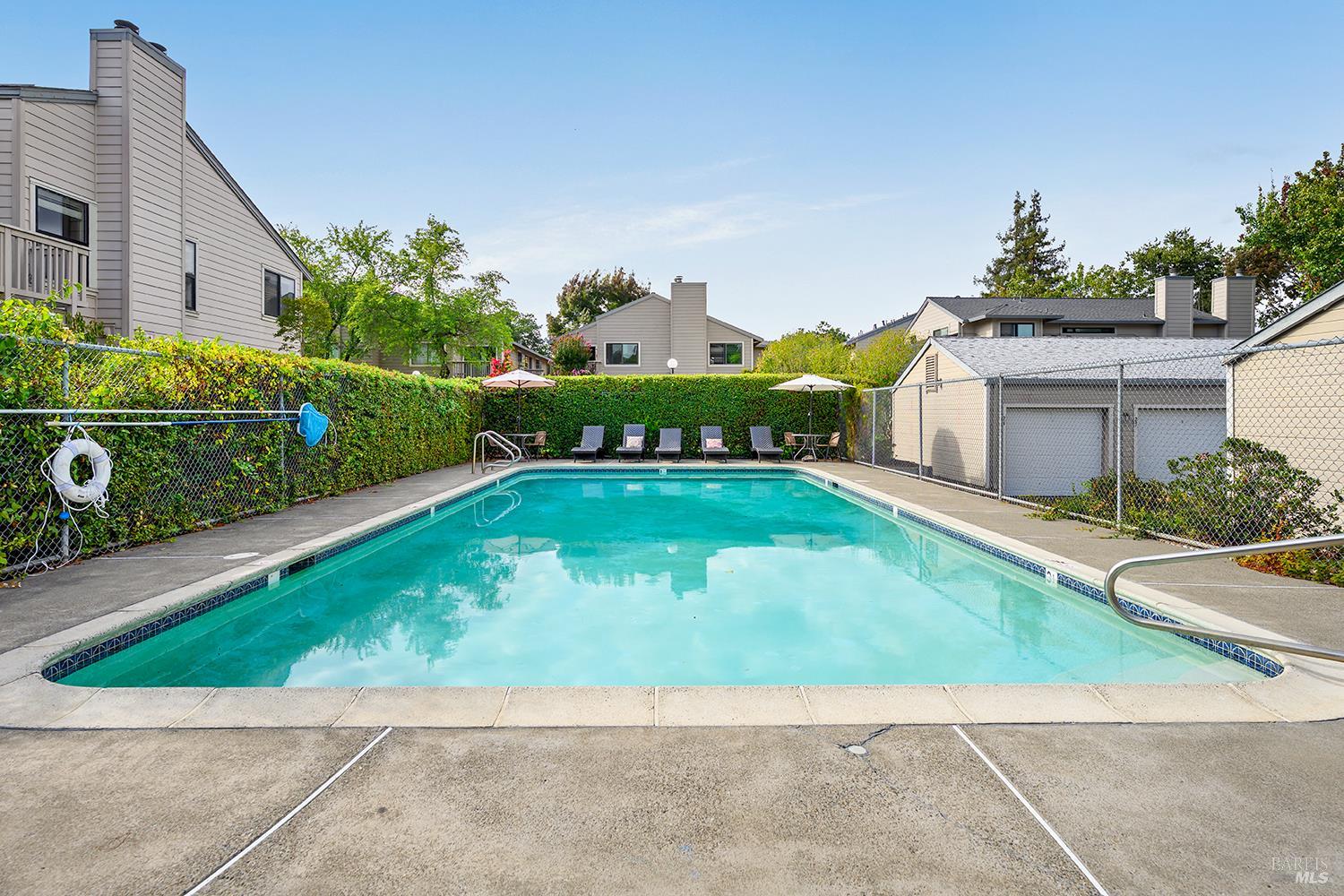 425 Mission Boulevard