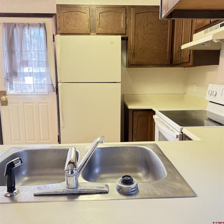1021 W Denver Avenue Unit: 4