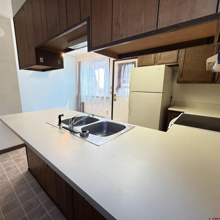 1021 W Denver Avenue Unit: 4