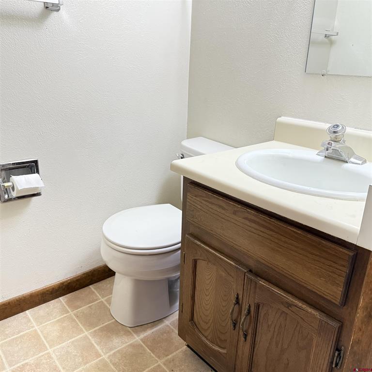 1021 W Denver Avenue Unit: 4