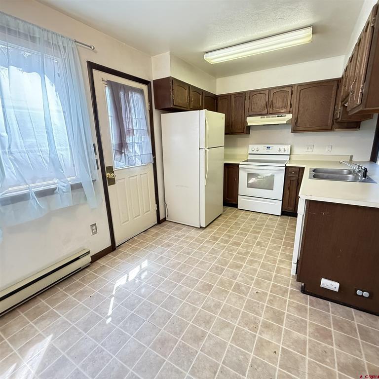 1021 W Denver Avenue Unit: 4