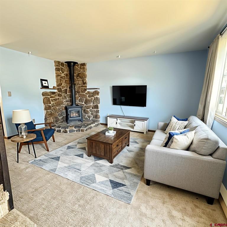 1021 W Denver Avenue Unit: 4