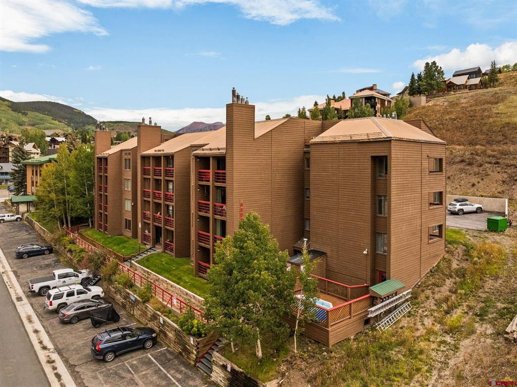 25 Emmons Road Unit: 22