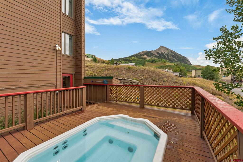 25 Emmons Road Unit: 22