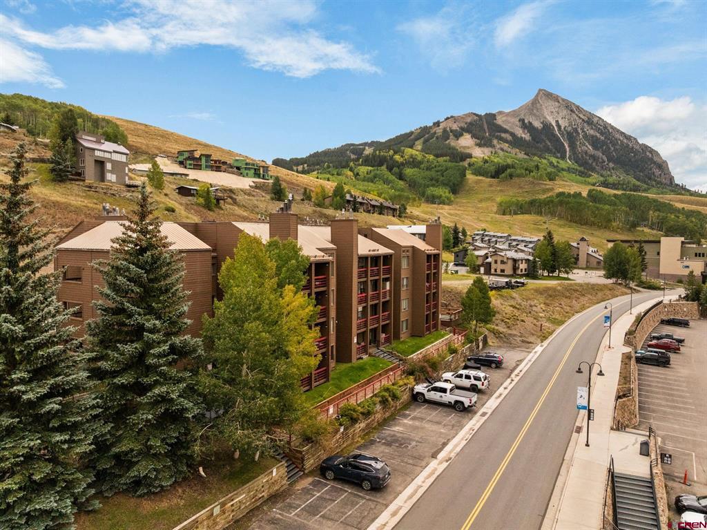 25 Emmons Road Unit: 22