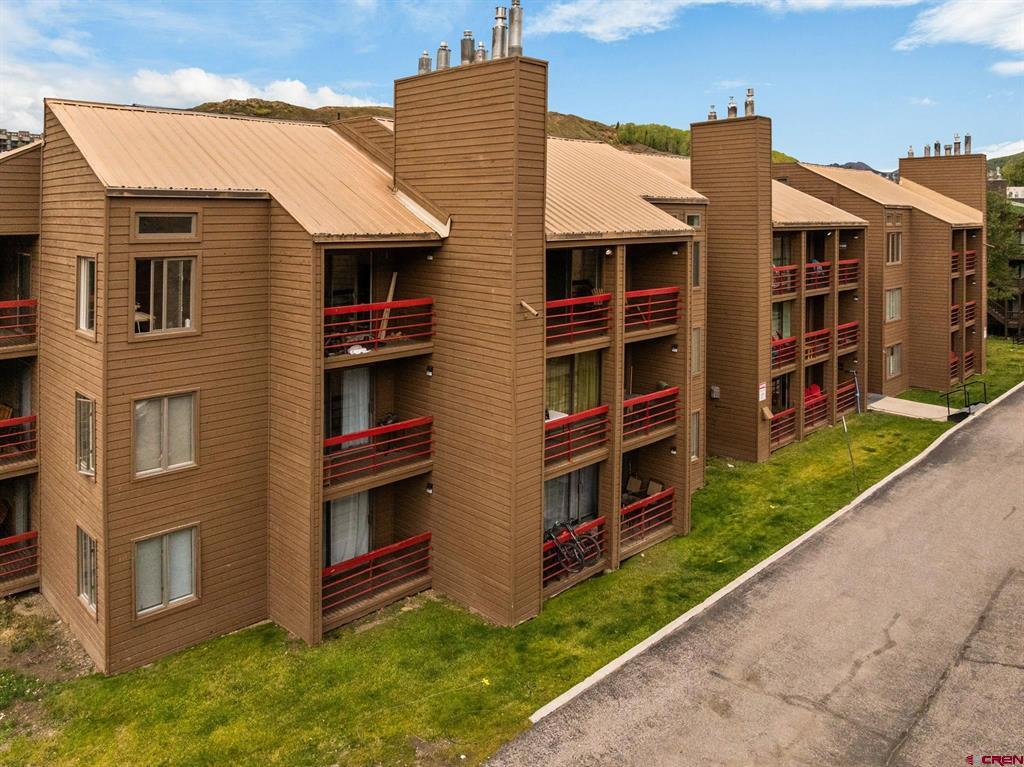 25 Emmons Road Unit: 22