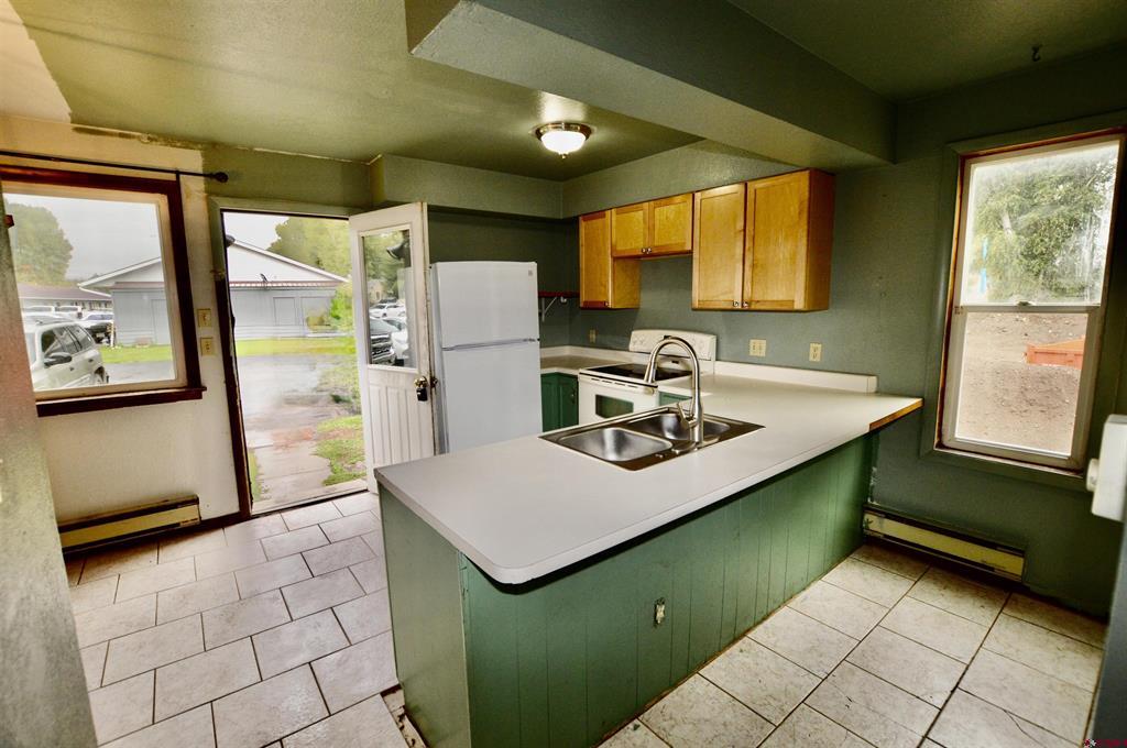 1005 W Denver Avenue Unit: G-4