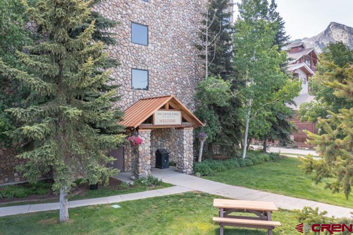 6 Emmons Road Unit: 553