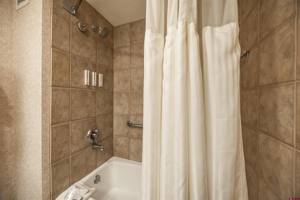 6 Emmons Road Unit: 553