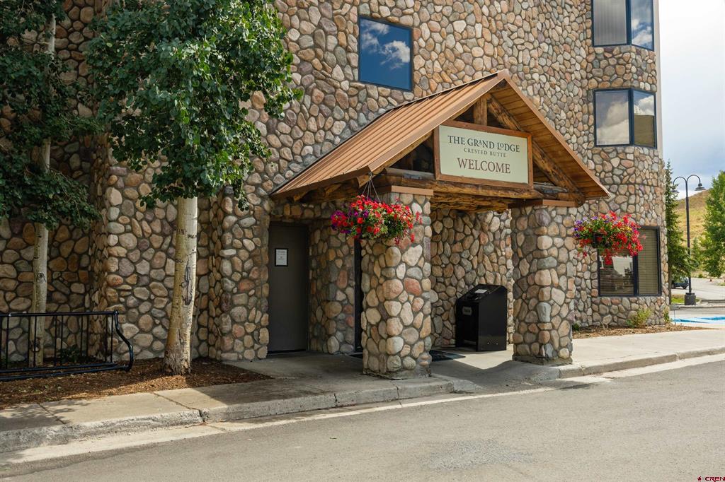 6 Emmons Road Unit: 553