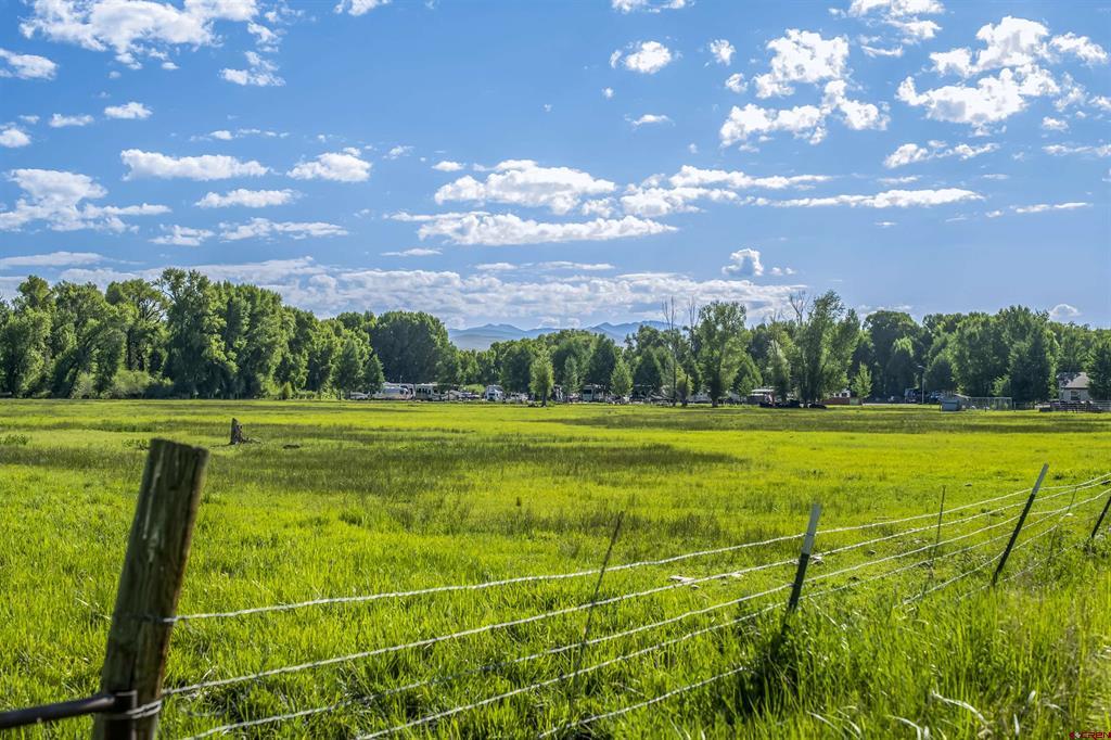 Rainbow Acres Lane