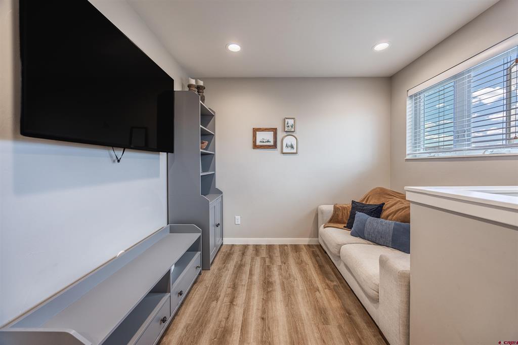 305 Van Tuyl Circle Unit: A