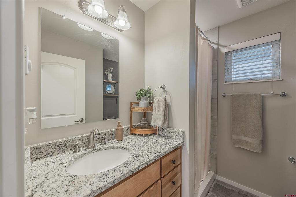 305 Van Tuyl Circle Unit: A