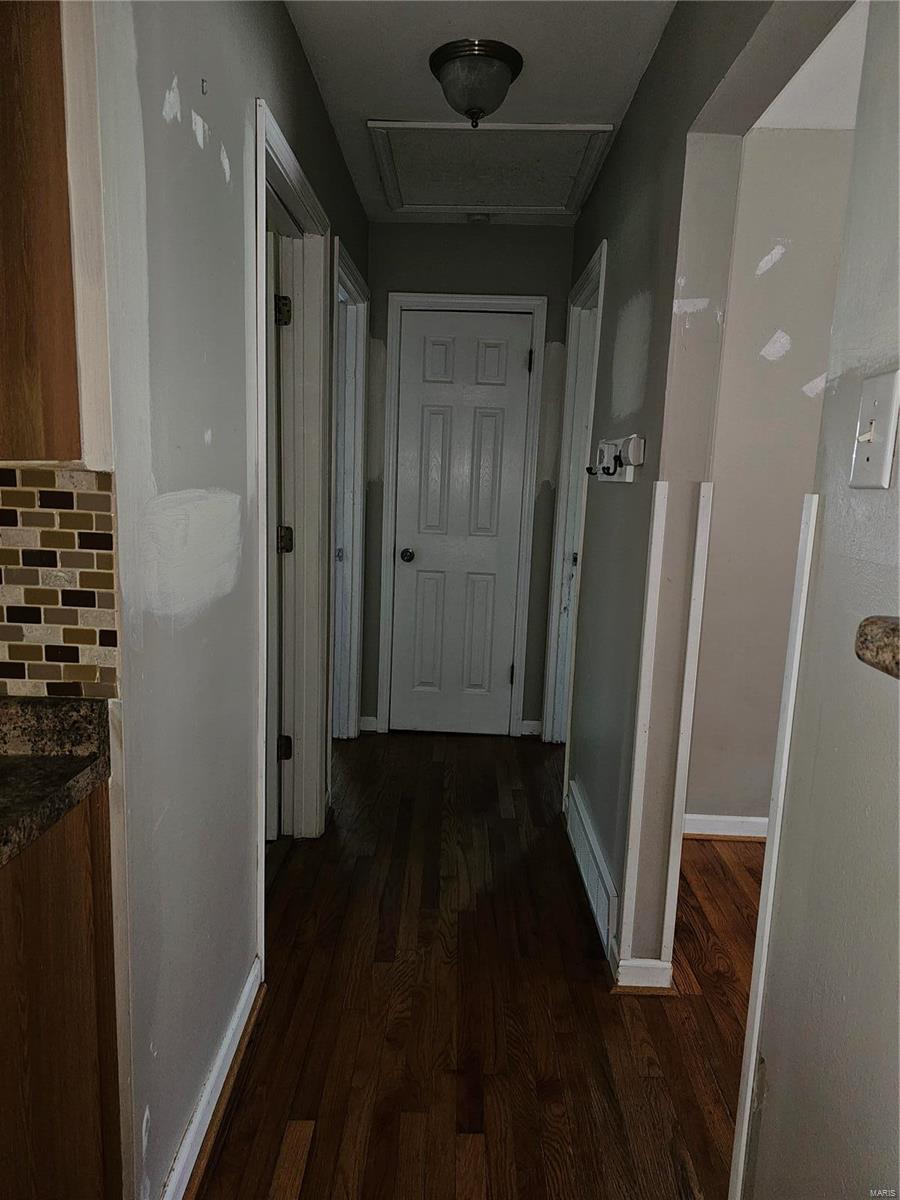 401 Corona Court