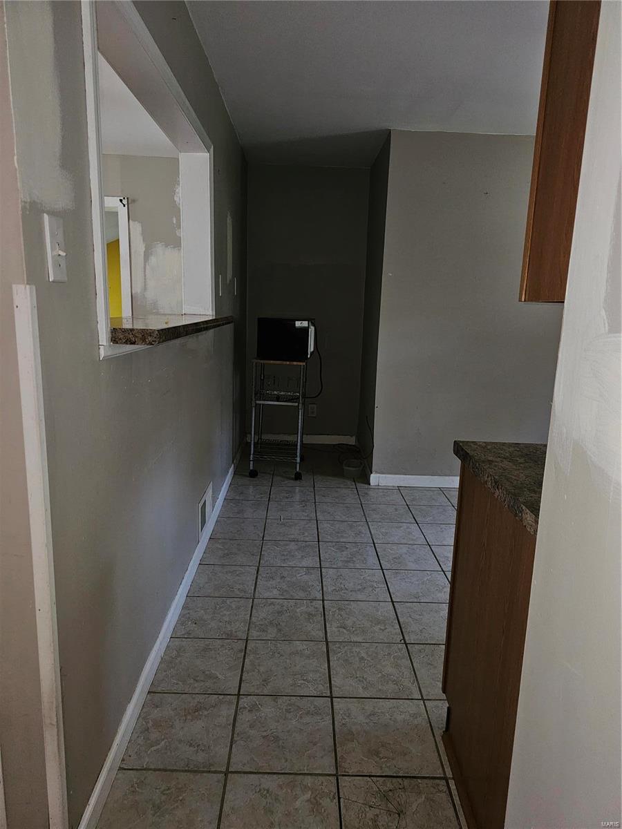 401 Corona Court