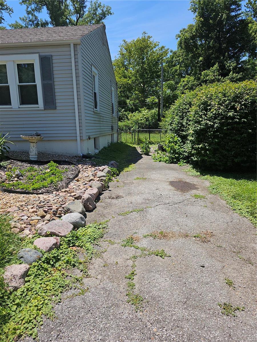 401 Corona Court