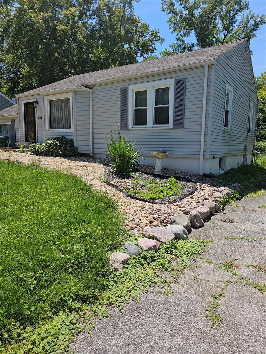 401 Corona Court
