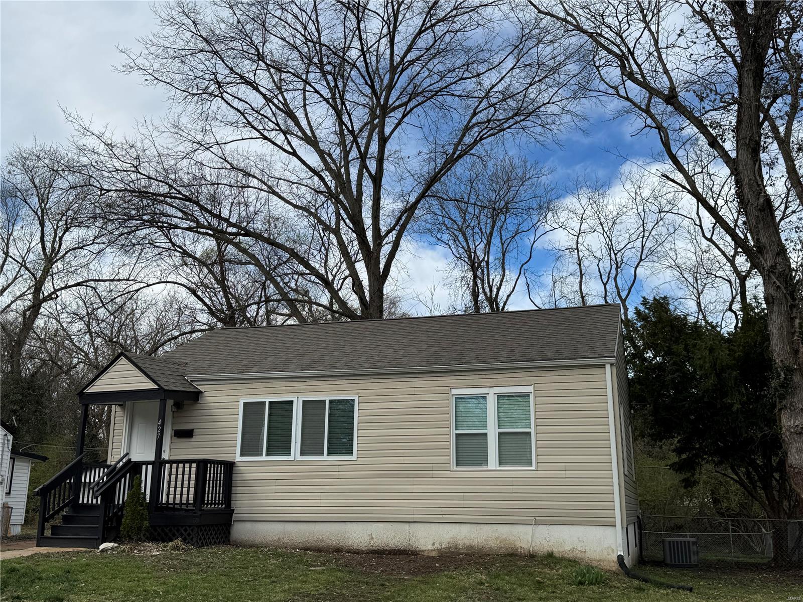 427 Corona Court