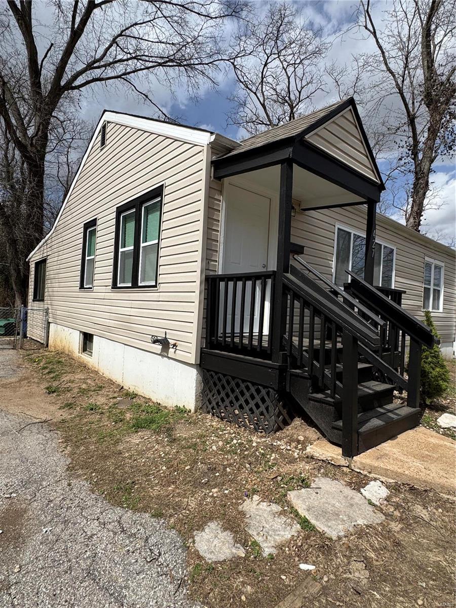 427 Corona Court