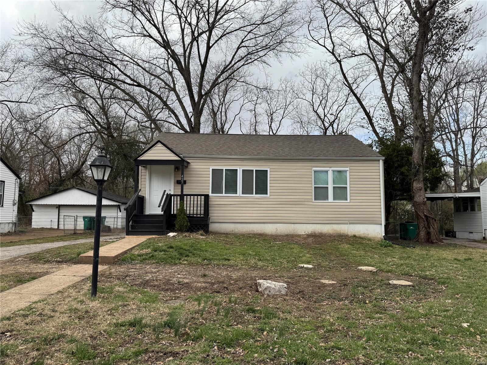 427 Corona Court