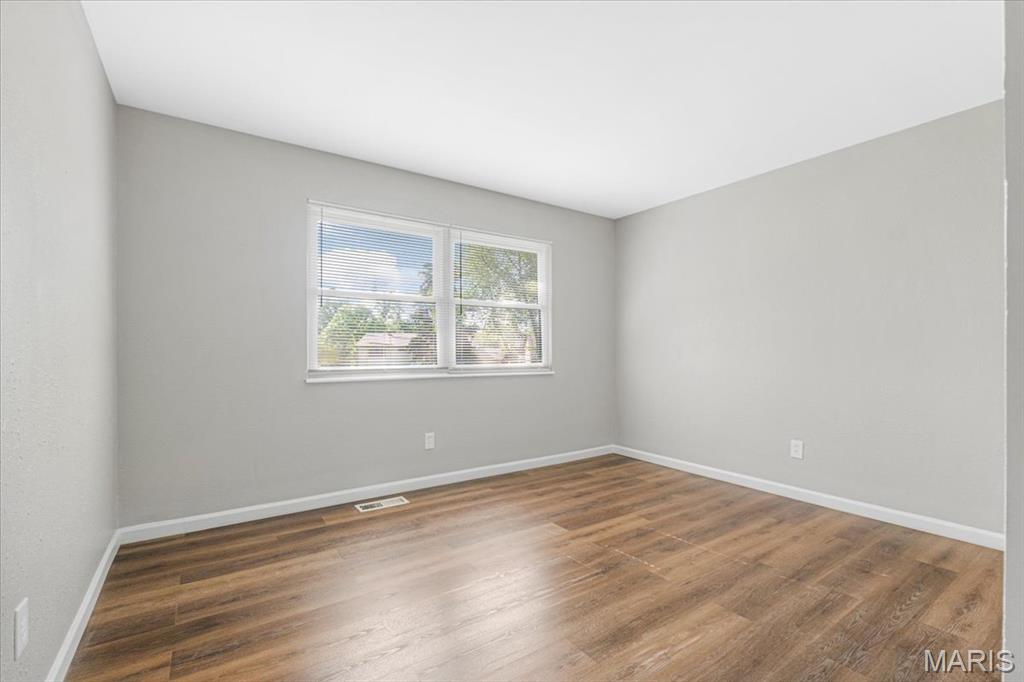 2145 Glenoro Drive