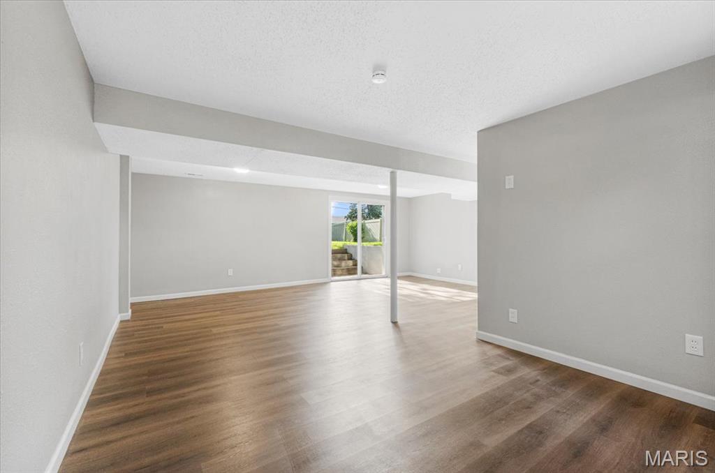 2145 Glenoro Drive