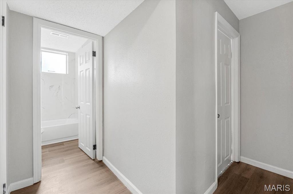 2145 Glenoro Drive