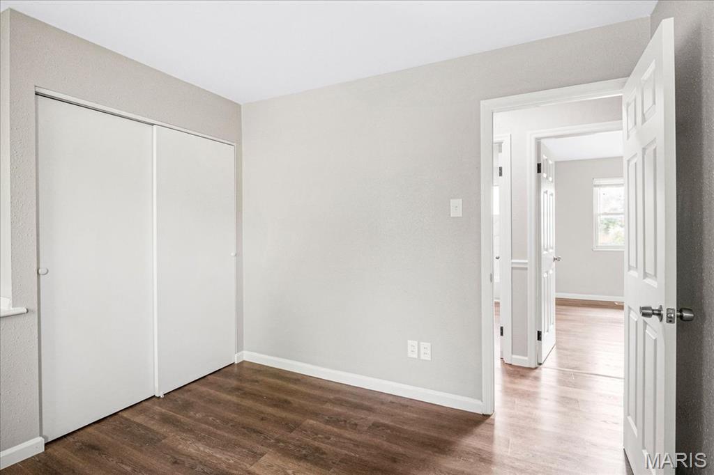 2145 Glenoro Drive