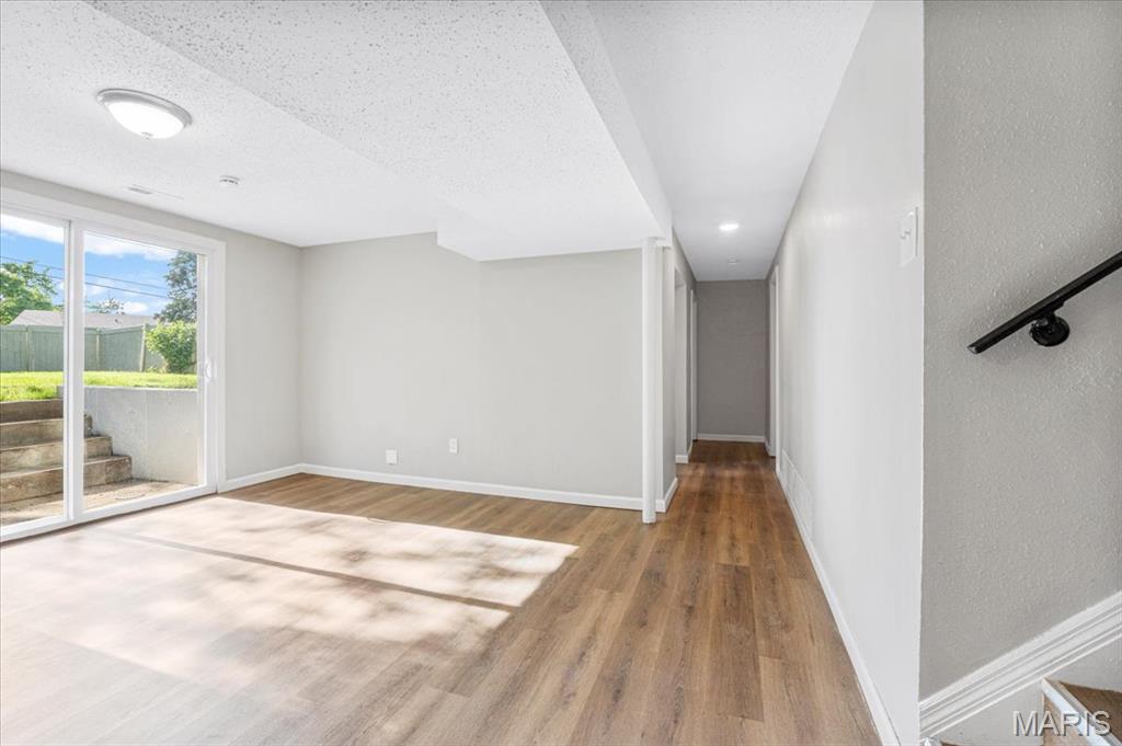 2145 Glenoro Drive