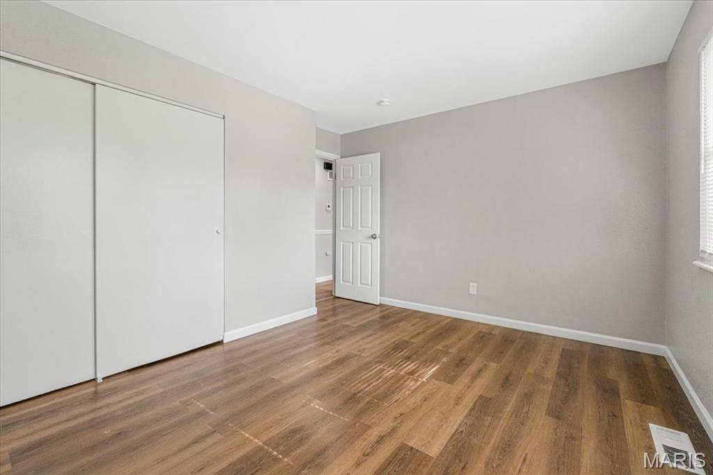 2145 Glenoro Drive