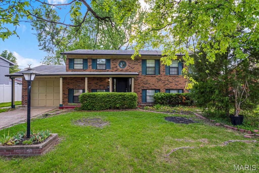 2145 Glenoro Drive