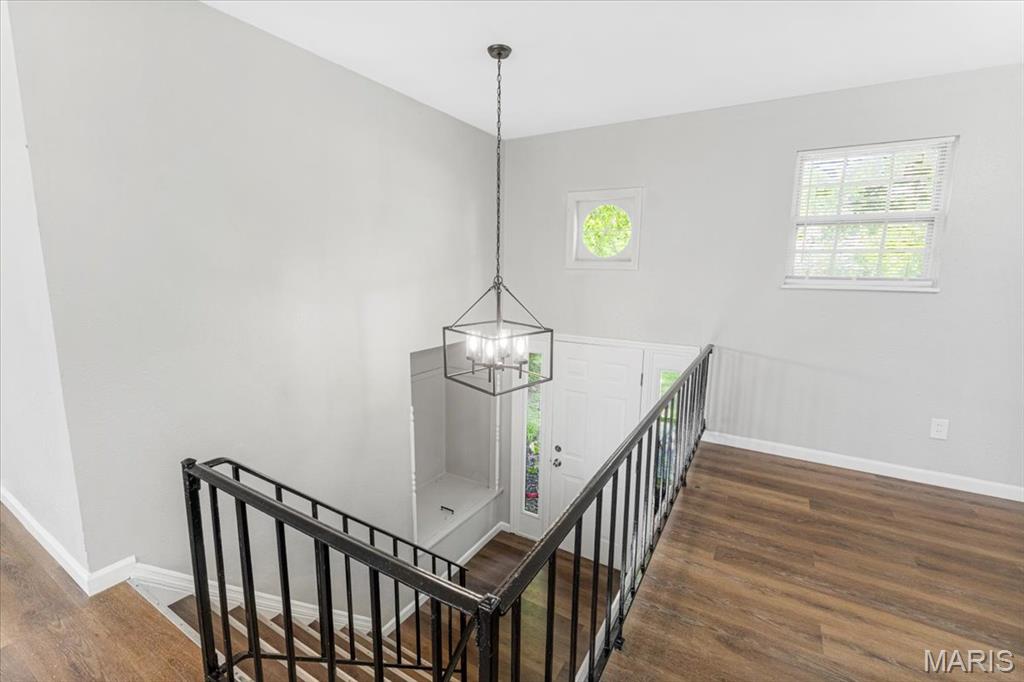 2145 Glenoro Drive