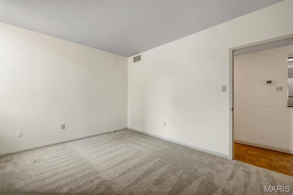 200 S Brentwood Boulevard Unit: 2F