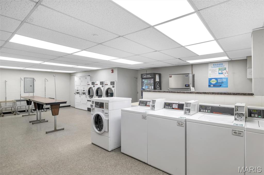 200 S Brentwood Boulevard Unit: 2F