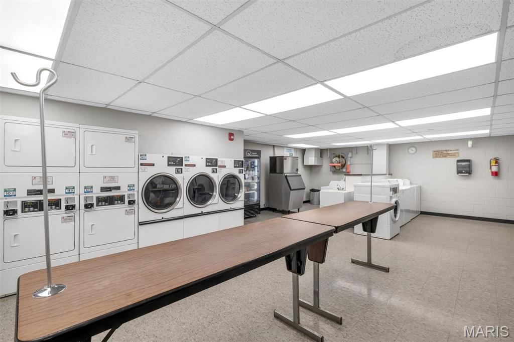 200 S Brentwood Boulevard Unit: 2F