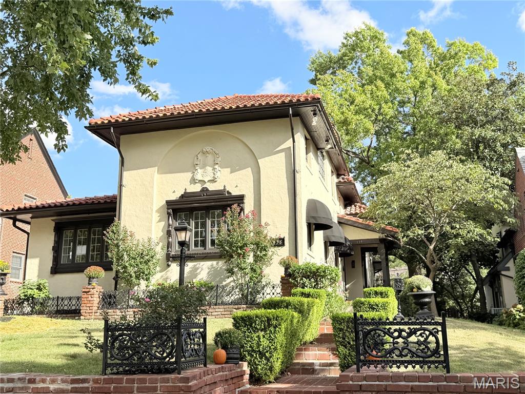 456 Edgewood Drive
