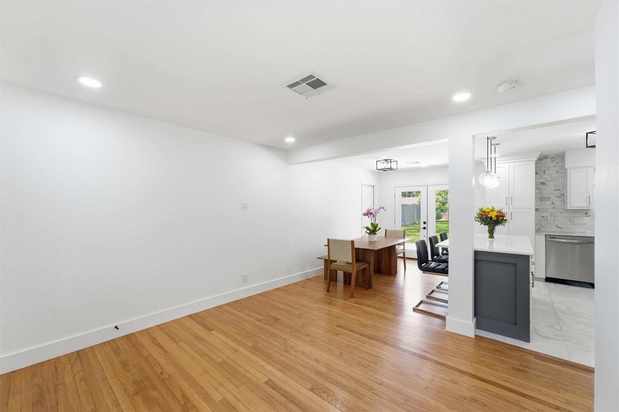 2014 Woodcrest Drive