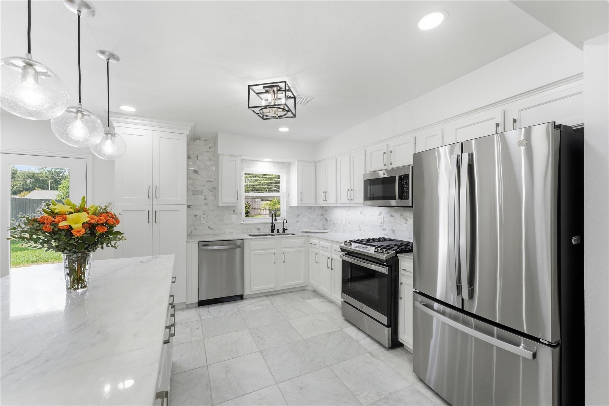 2014 Woodcrest Drive