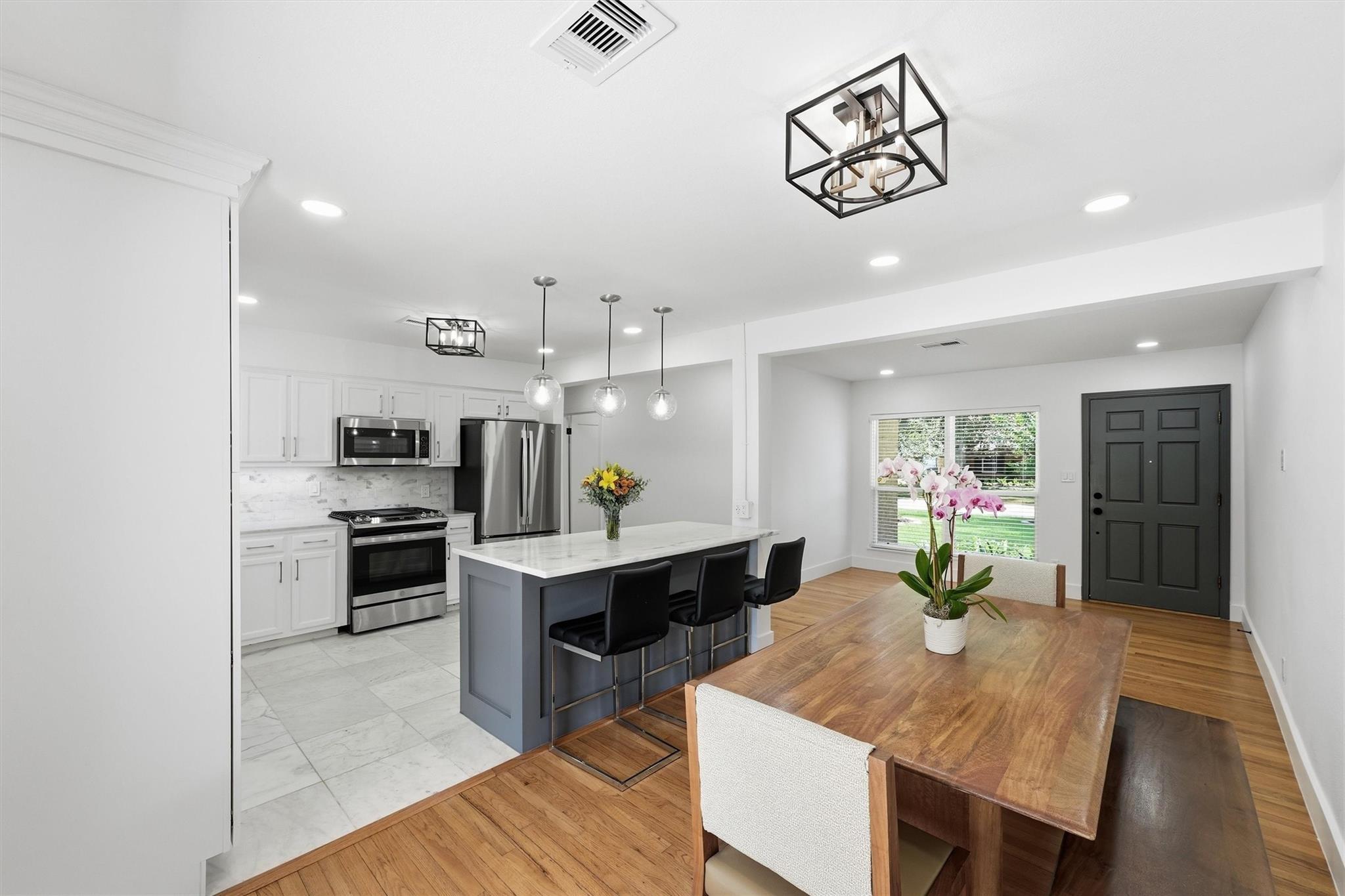 2014 Woodcrest Drive