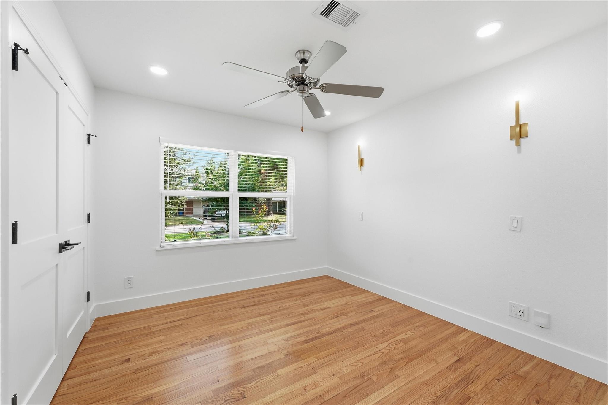 2014 Woodcrest Drive