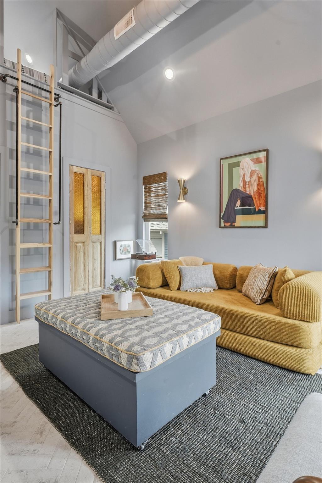 2622 Ave M 1/2