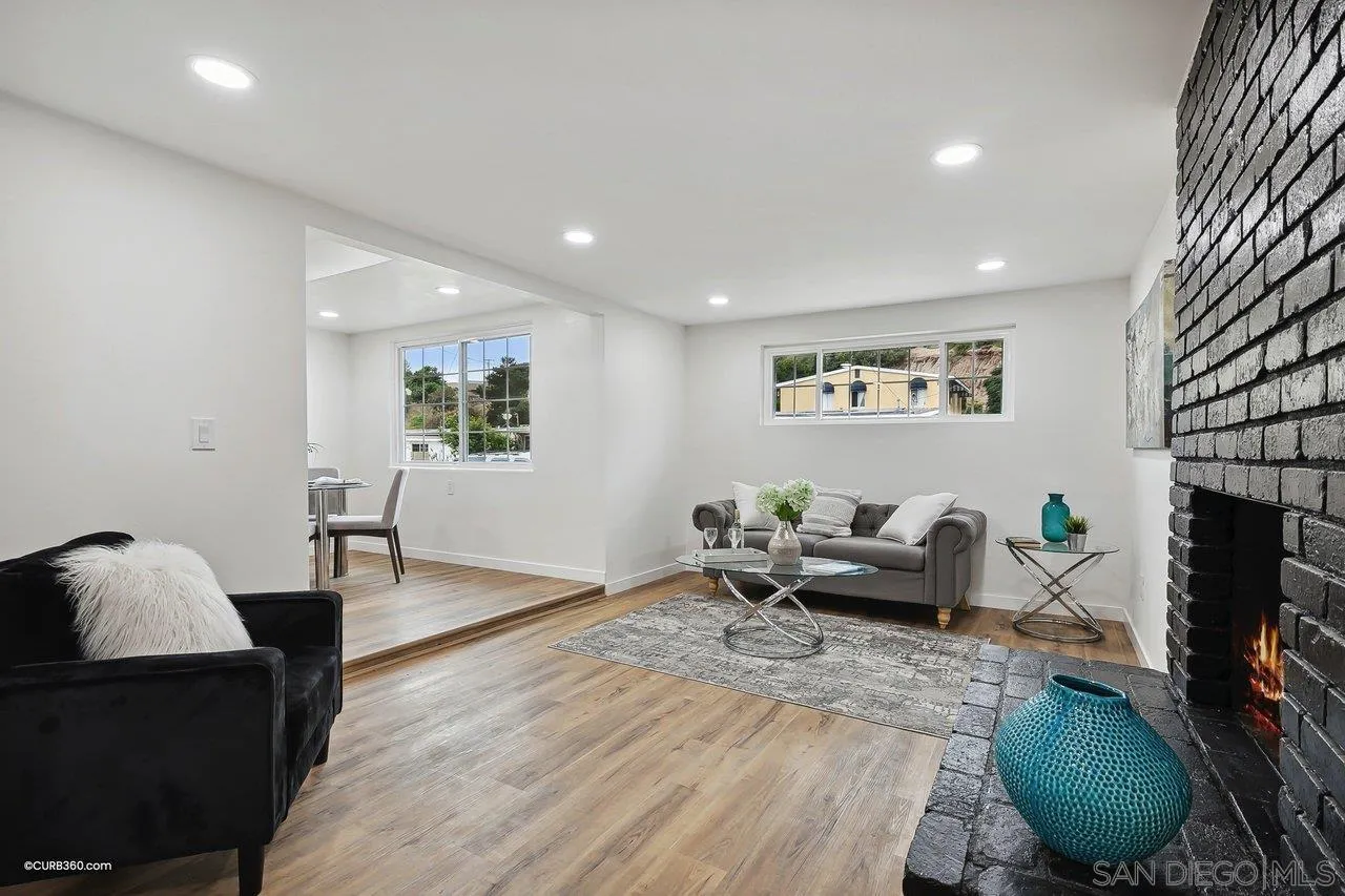 5257 Streamview Dr