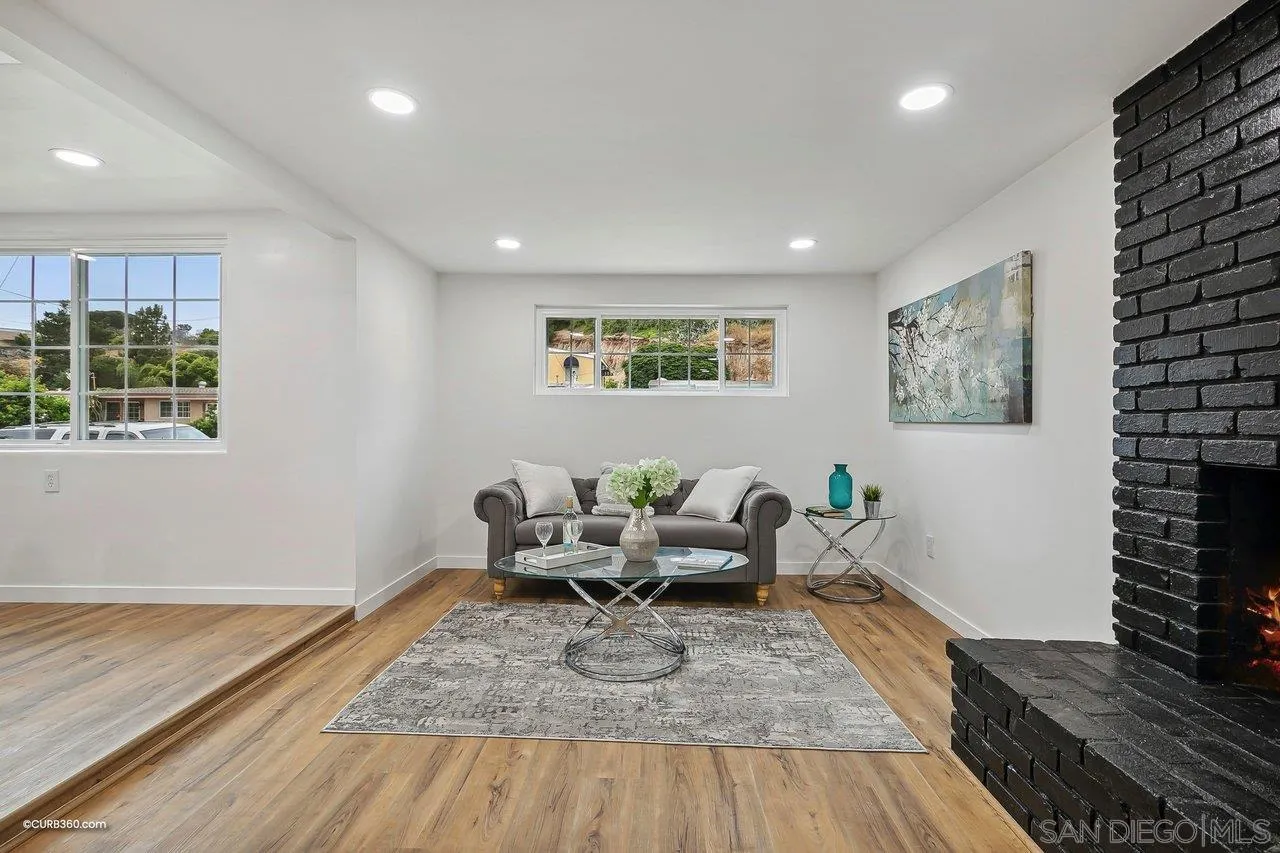 5257 Streamview Dr