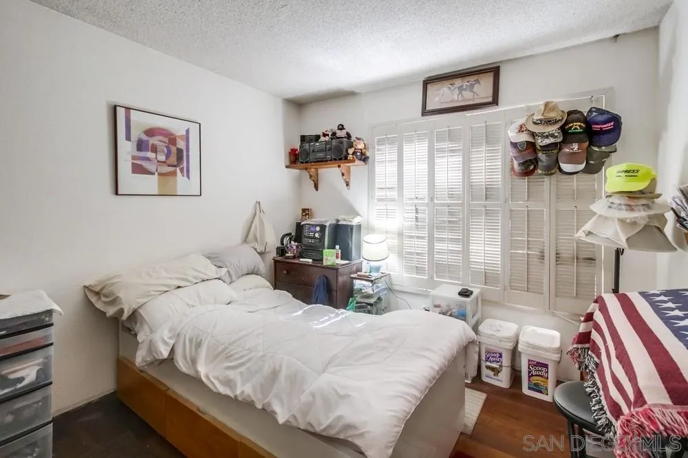 5386 Sunglow Court
