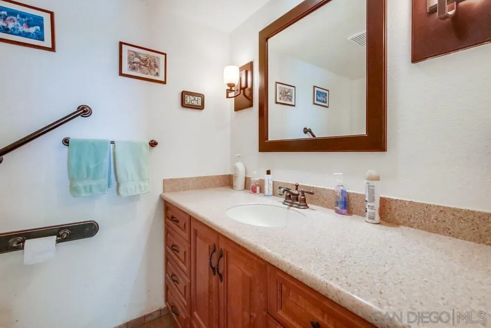5386 Sunglow Court