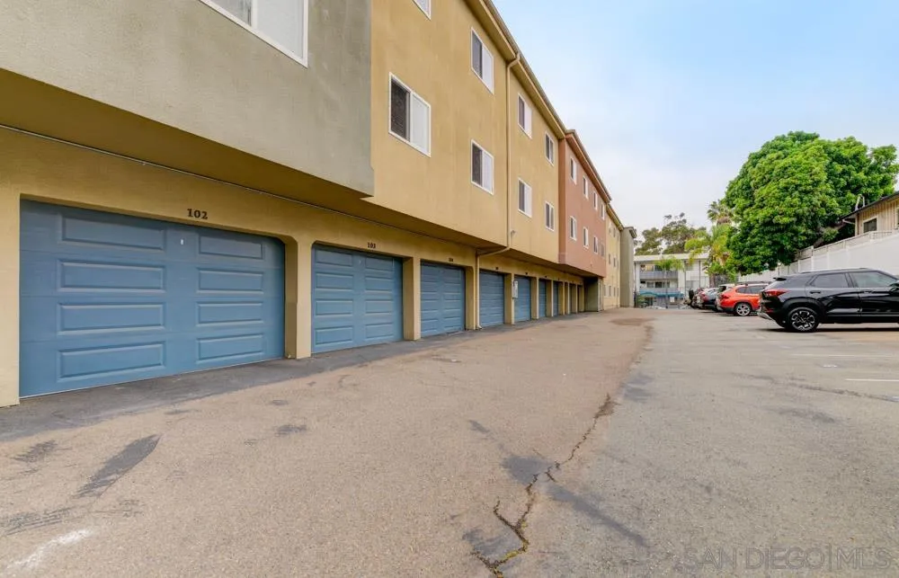 1233 22nd St Unit 11