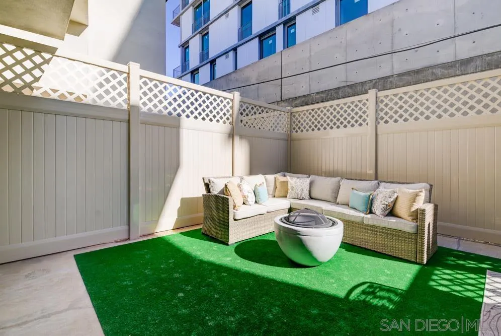 2701 2nd Ave Unit 107