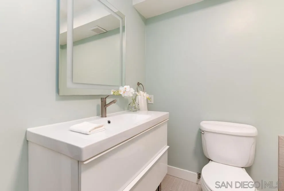 2701 2nd Ave Unit 107
