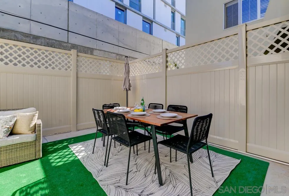 2701 2nd Ave Unit 107