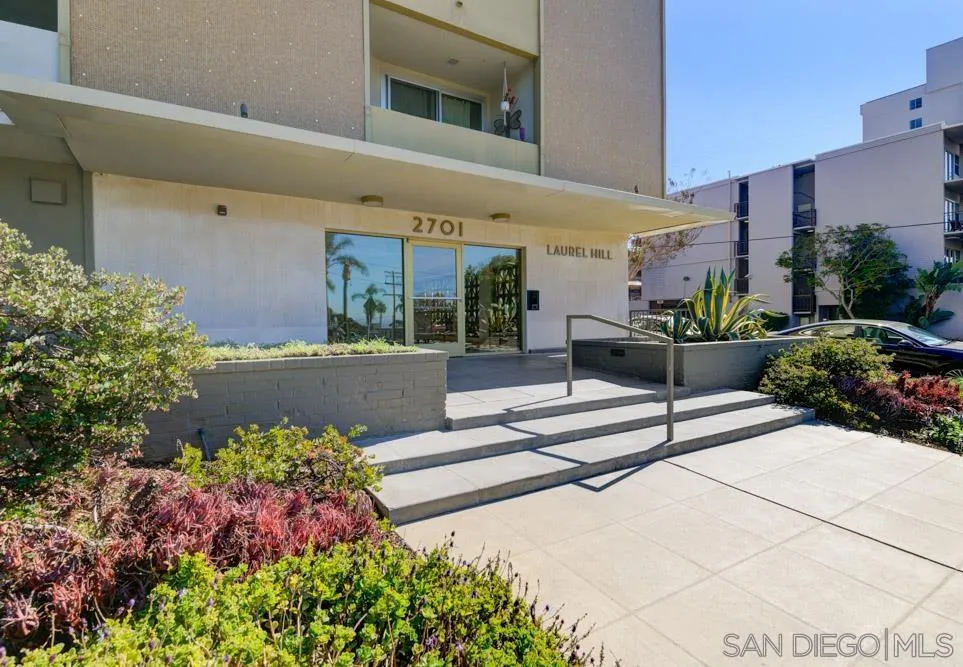 2701 2nd Ave Unit 107